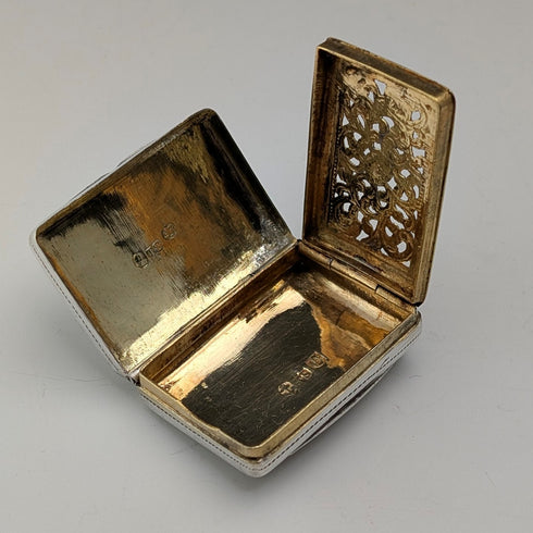 1830 British Antique William IV Sterling Silver Vinaigrette 18g Thomas Shaw